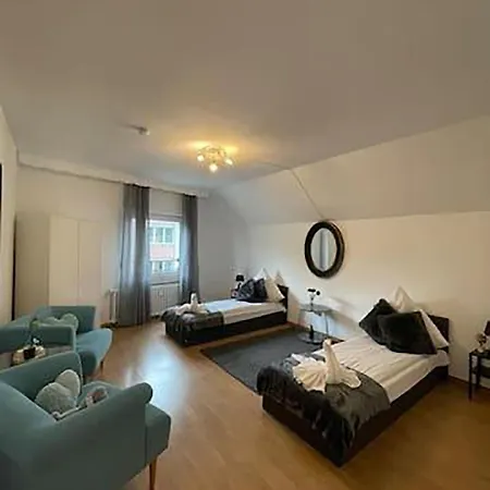 Bright And Stylish Steps Away From The Rhine Appartement Keulen